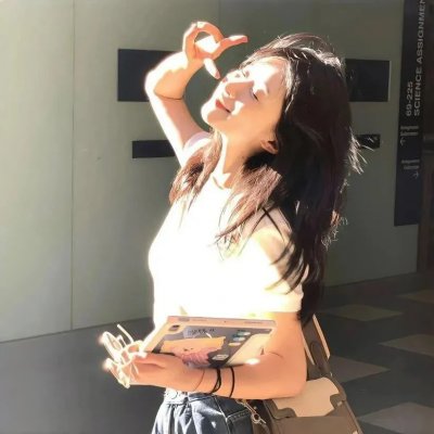 她是我爸爸